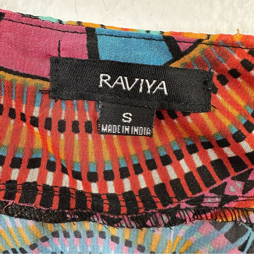 Raviya beaded tunic size small - Picture 4 of 6